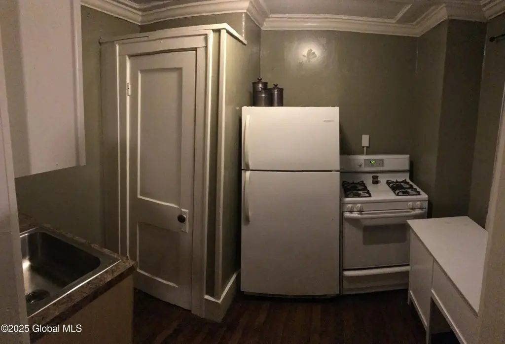 Picture 12