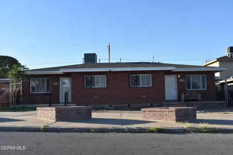 Duplex With Shared Backyard