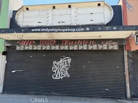 Retail Space in Wilmington, CA