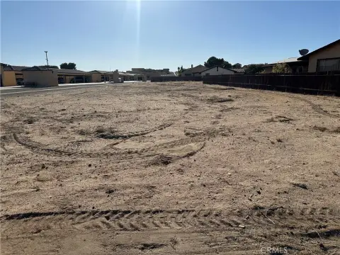 Residential Lot in Silver Lakes