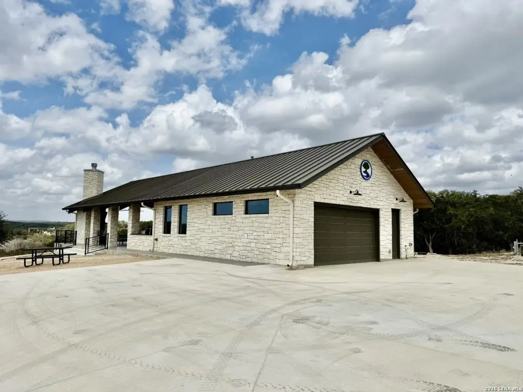 Picture 16