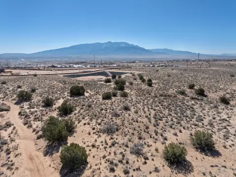 Rio Rancho Estates Land