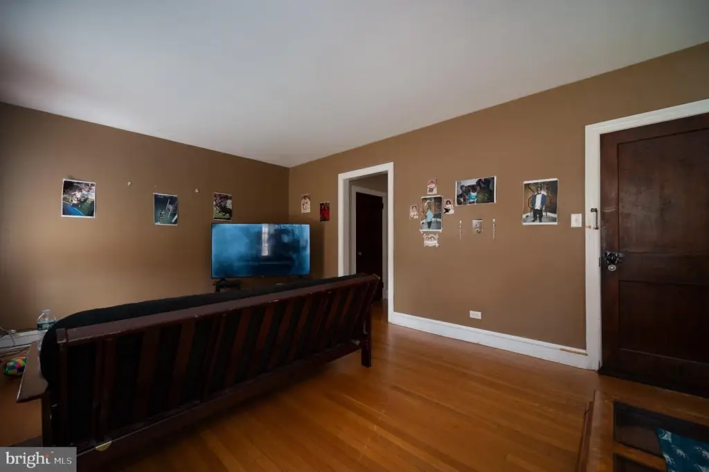 Picture 9