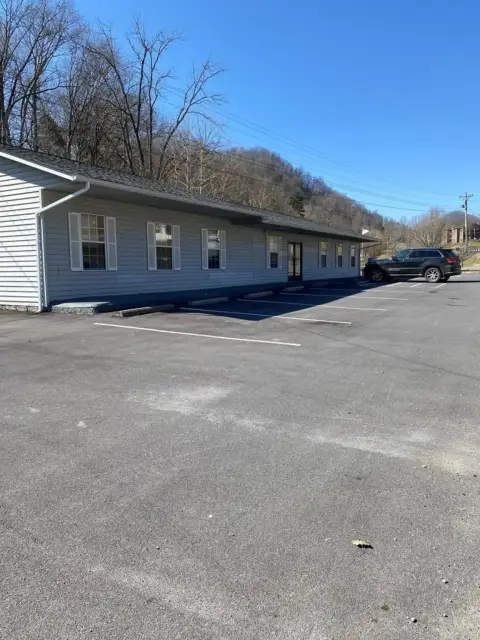 Well-Kept Office Building in Sneedville