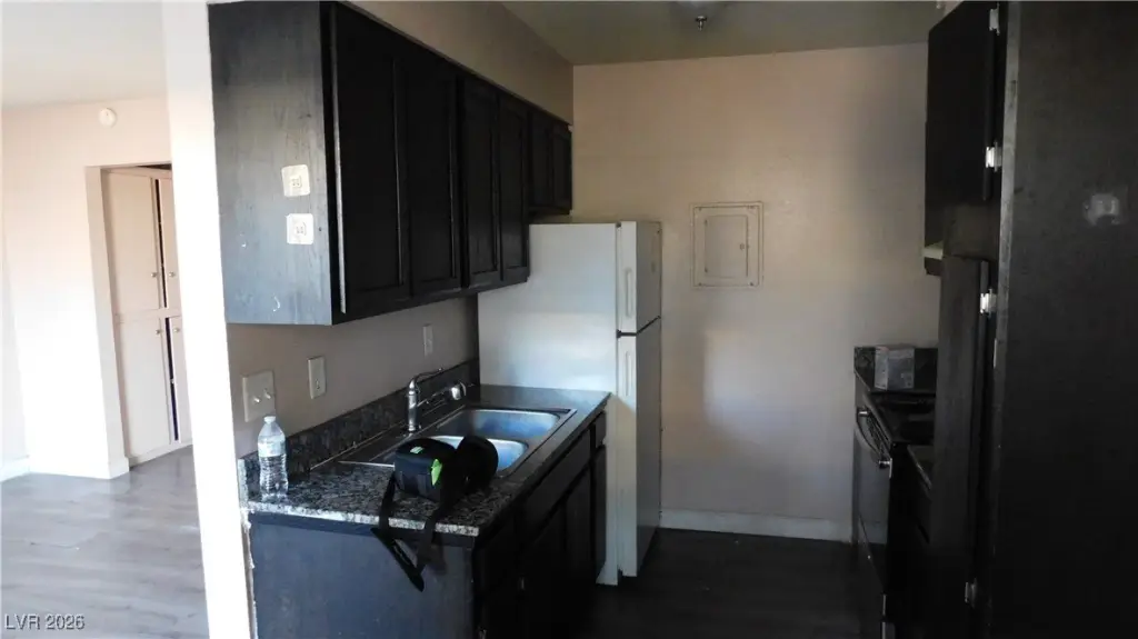 Picture 12