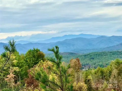 Mountain View Land in Lenoir