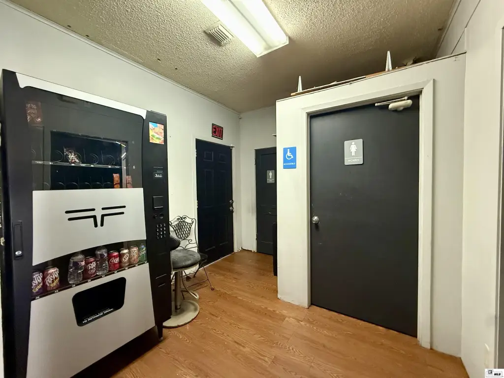 Picture 19