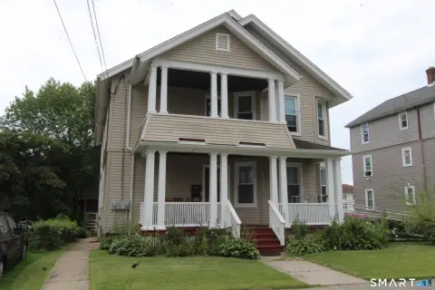 Multifamily Property with 12 Garages