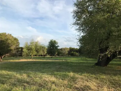 Land in White Bluff Resort