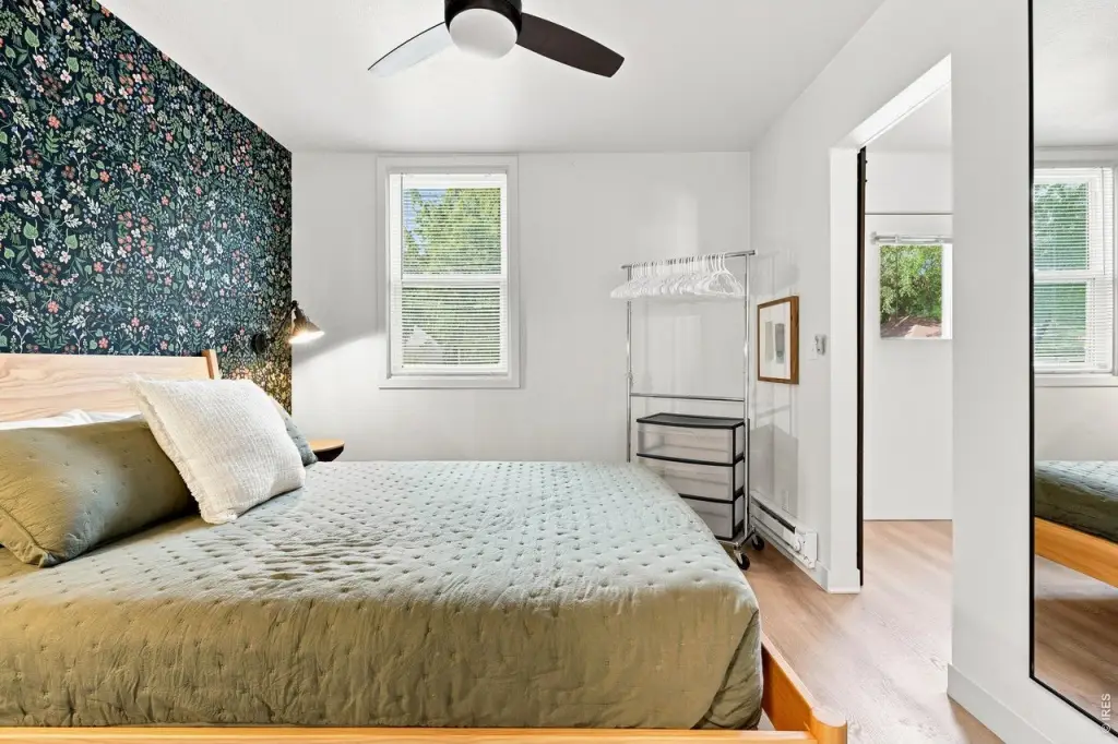 Picture 19