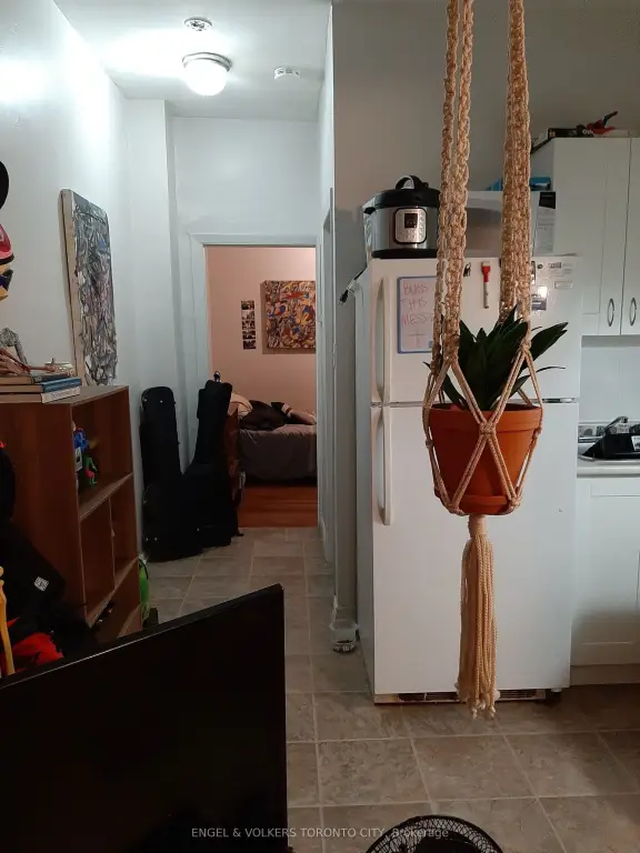 Picture 4