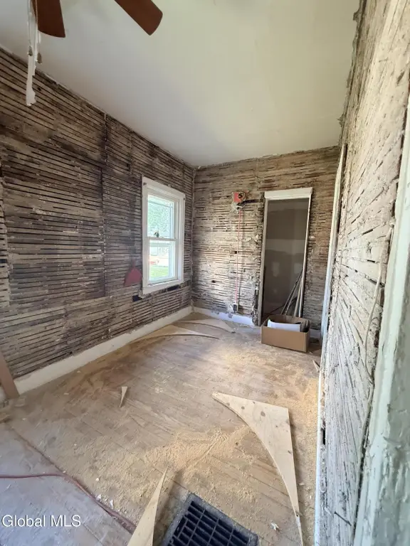 Picture 18