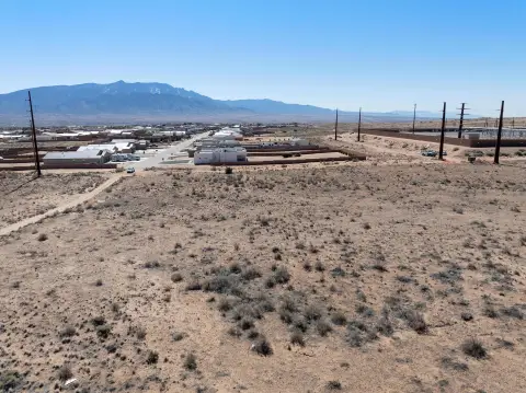 Rio Rancho Estates Land