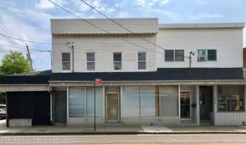 Mixed-Use Property in Port Richmond