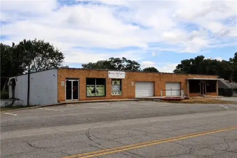 Industrial Building in Anderson, SC