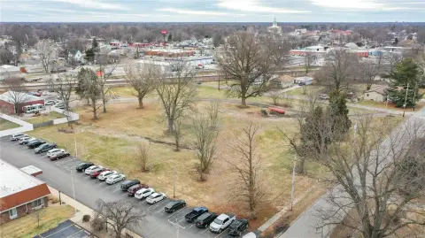 Carlinville Land Prime Corner Lot