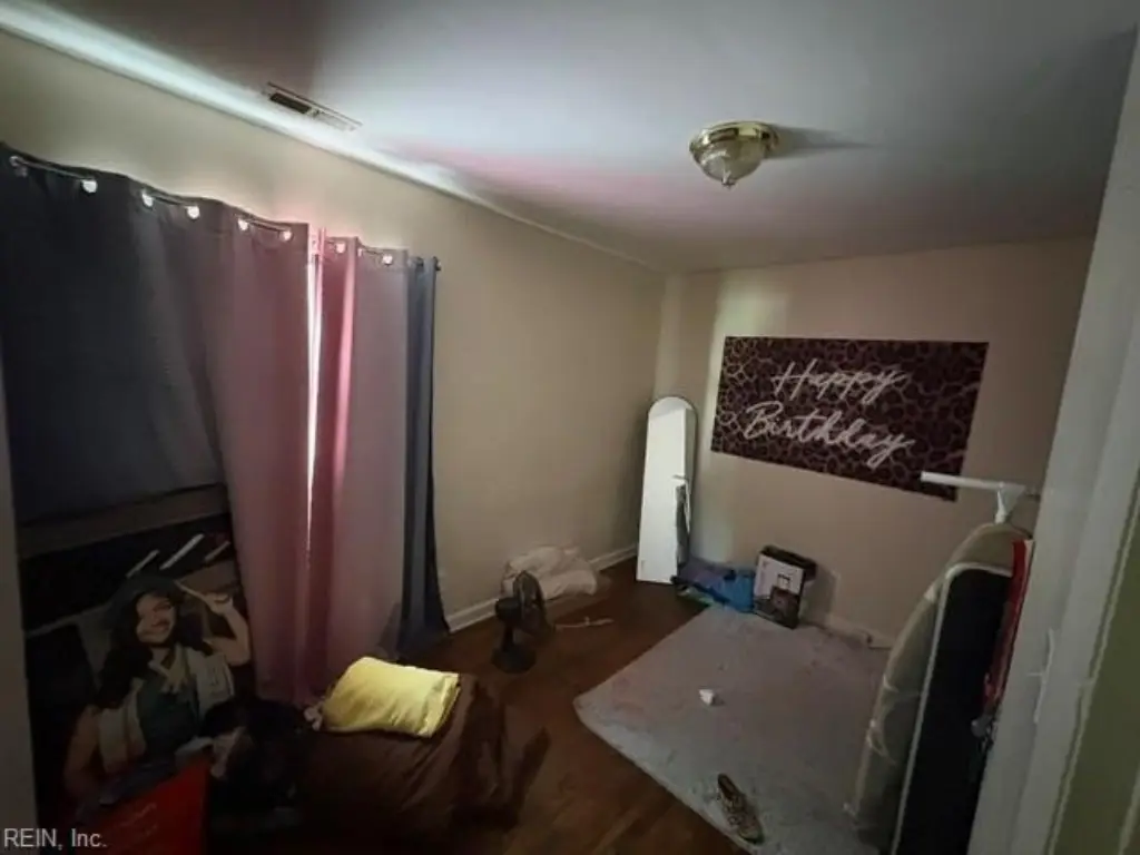 Picture 28