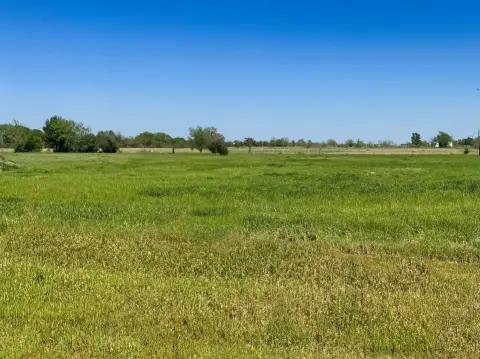 Land in Iola, Texas