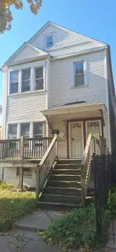 Chicago Two-Unit Building For Sale