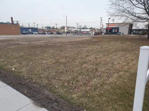 Commercial Land in Prime Location