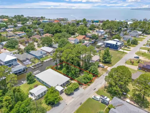 Waterfront Lot in Gulf Breeze
