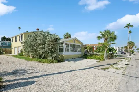 Triplex with Garage Apartment