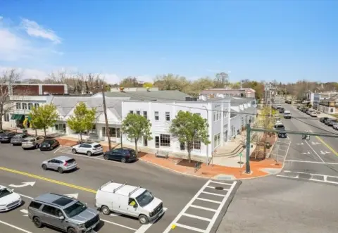 Southampton Retail Space For Lease