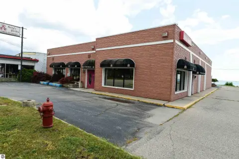 Turnkey Restaurant Opportunity in East Tawas