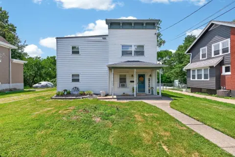 Duplex with Two Kitchens