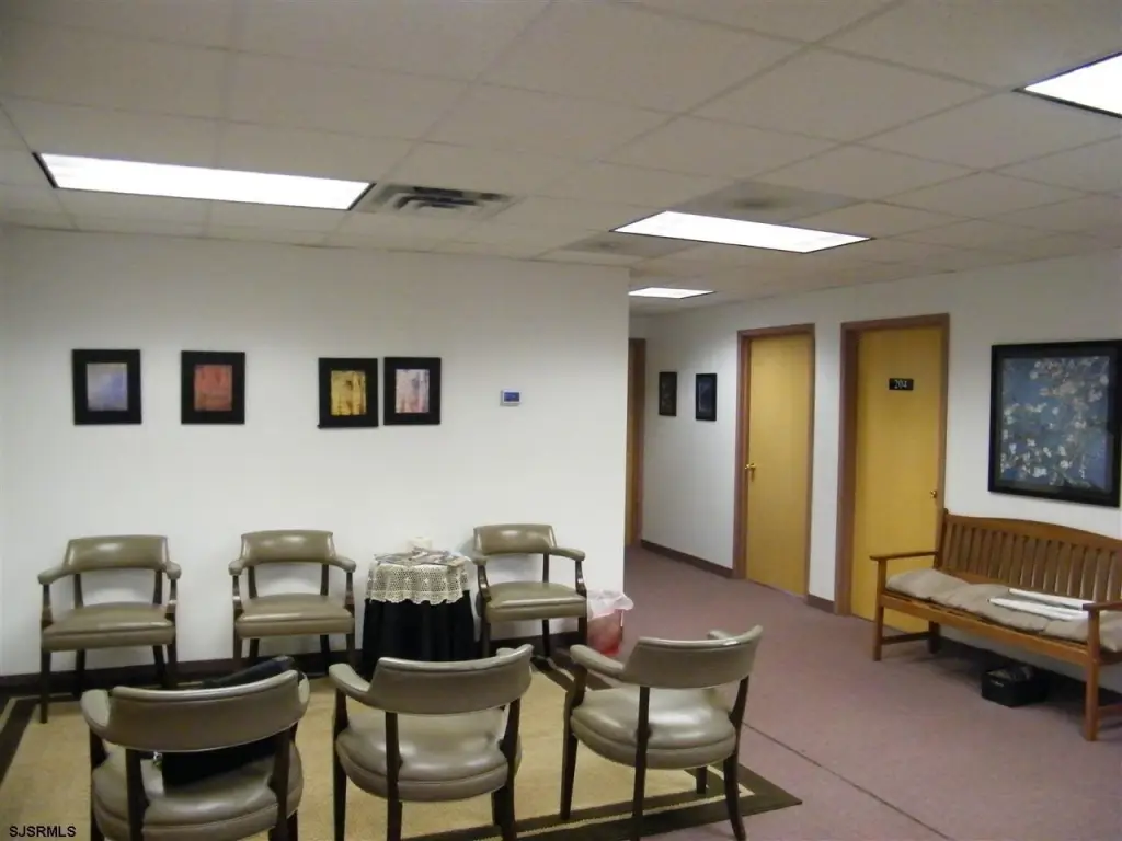 Picture 3