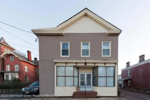 Mixed-Use Property in Historic Keyport