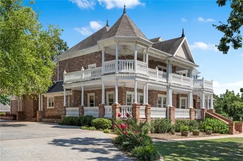 Gated Short-Term Rental Estate