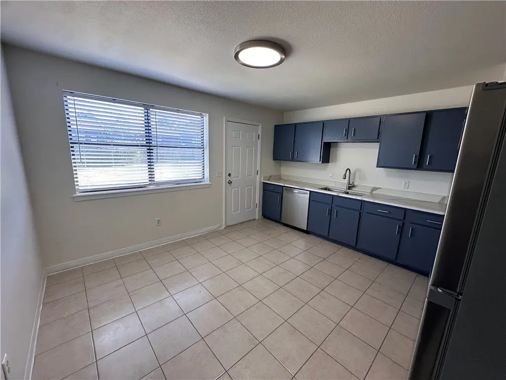 Picture 4
