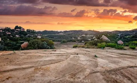 20 Acres Panoramic View Land