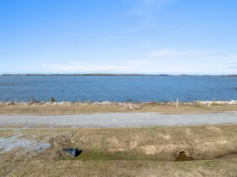 Picture of Waterfront Land at 303 Louisiana Ave, Gueydan, LA