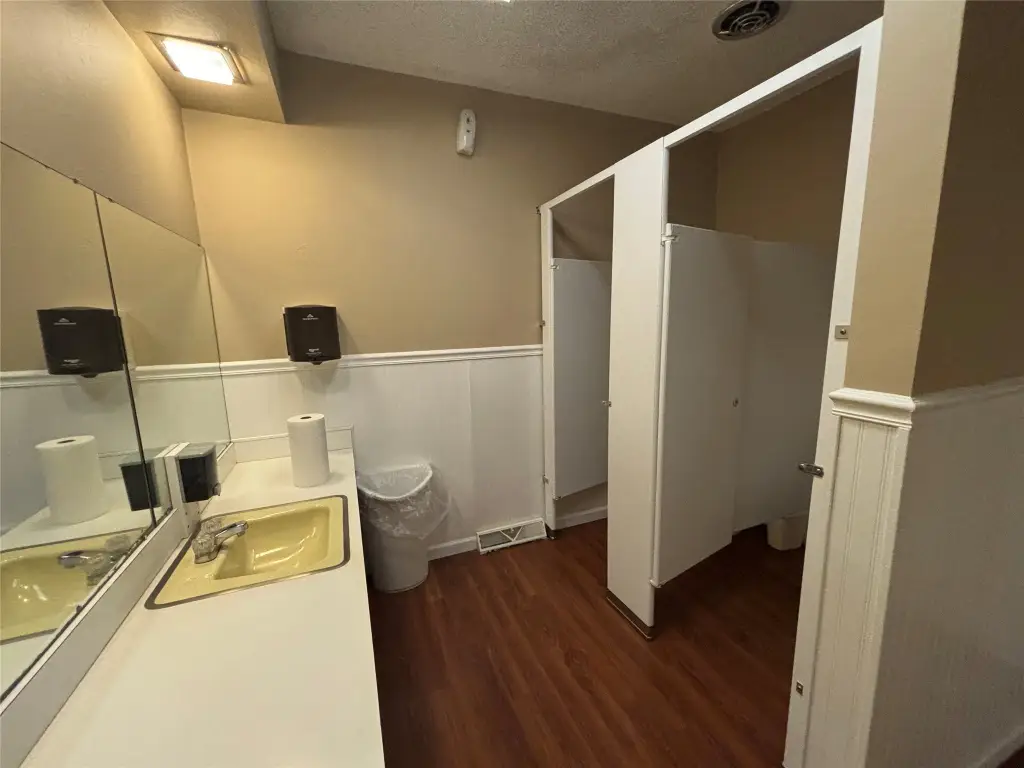 Picture 19
