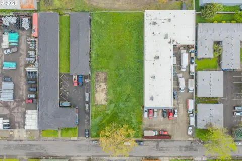 Picture of Commercial land at 1845 Beach Ave NE, Salem, OR