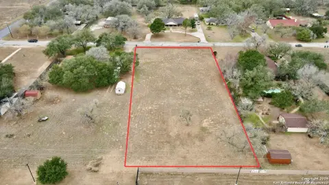 Residential Lot in Pleasanton, TX