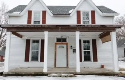 Vacant Duplex with Updated Finishes