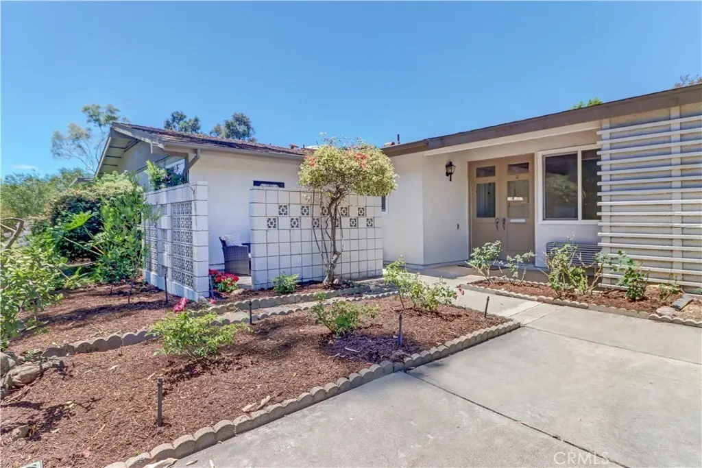 600 Avenida Sevilla, Laguna Woods, CA 92637