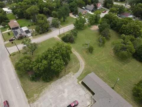 Residential Land in Gainesville, TX