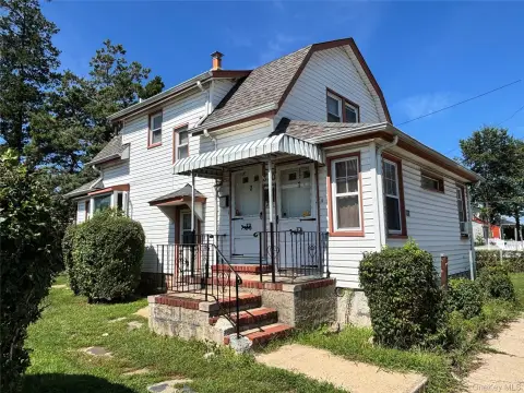 Cape Cod Duplex