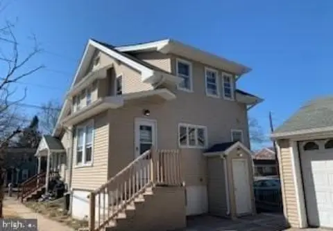 Multi-Use Property Near Hamilton Station