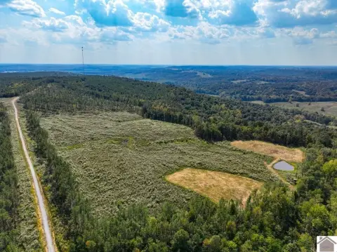 Trophy Hunting Land in Salem