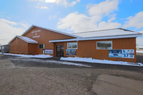 12-Lane Bowling Alley with Bar