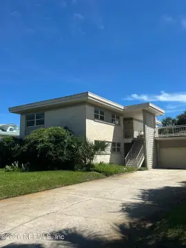 Beach Duplex with Rooftop Deck