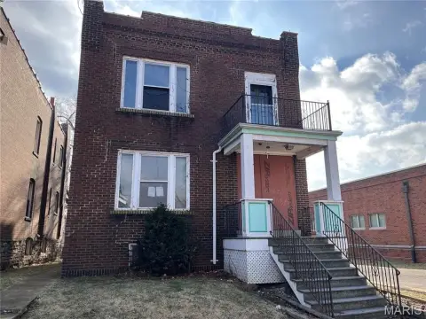 Residential Duplex Near St. Louis University