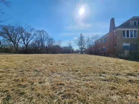 Vacant Land in Highland Park