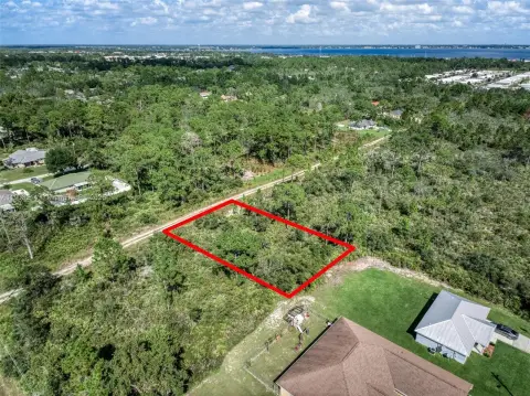 Residential Land in Sebring, FL
