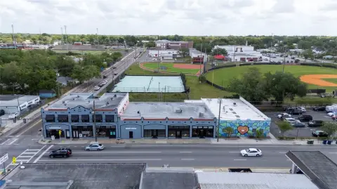 Tampa Retail Showroom For Rent